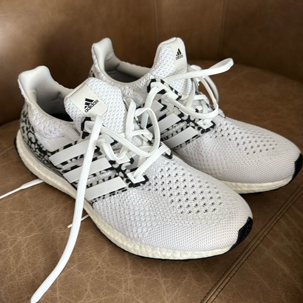 Adidas White and Black Sneakers